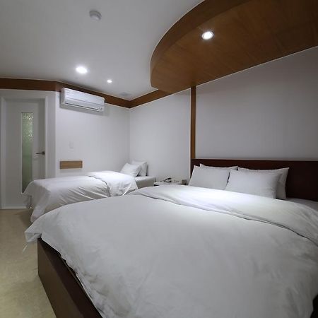 Abata Business Hotel Kōyō Extérieur photo