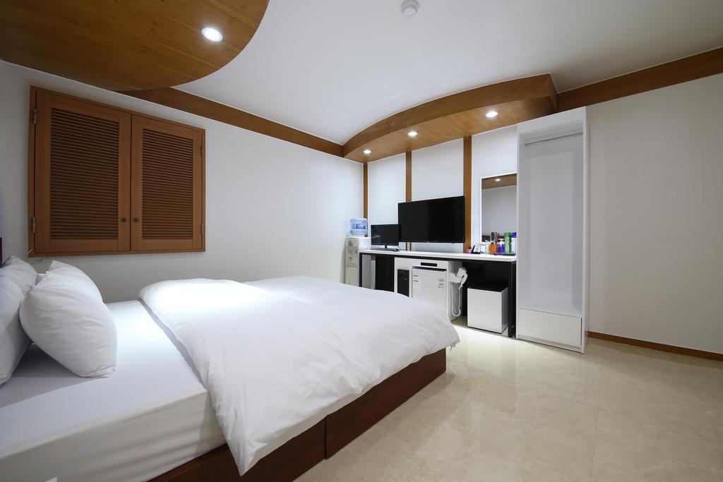 Abata Business Hotel Kōyō Extérieur photo